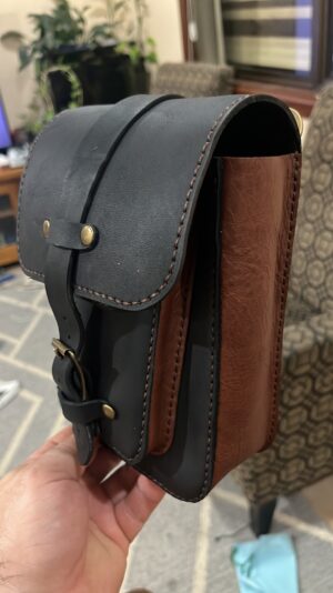 560F786E-634A-4AA0-BDFE-F87CE5456BA8